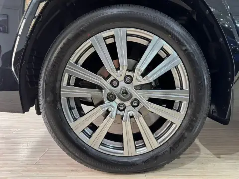 Lexus LX 600 2026 — миниатюра 8