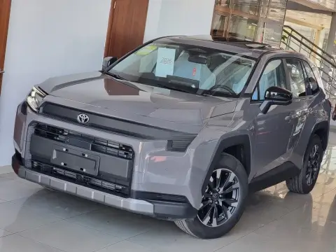 Toyota RAV4 2026 — миниатюра 2
