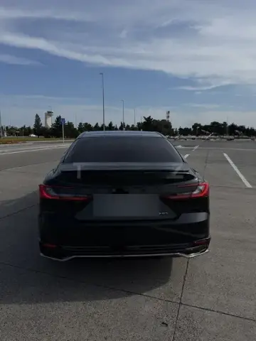 Toyota Camry 2025 — миниатюра 2