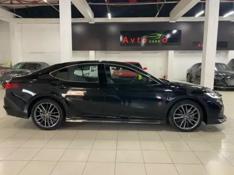 Toyota Camry 2025 — миниатюра 8