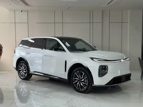 Changan Qiyuan Q07 2025 — миниатюра 2