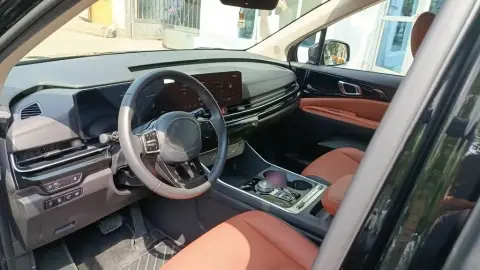 Kia Carnival 2025 — миниатюра 5