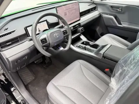 Toyota RAV4 2026 — миниатюра 9