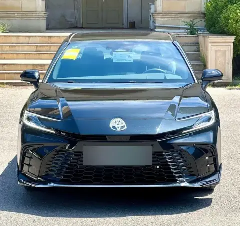 Toyota Camry 2026 — миниатюра 2