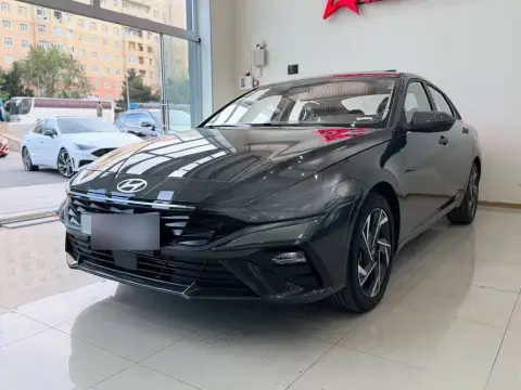 Hyundai Elantra 2026 — миниатюра 8