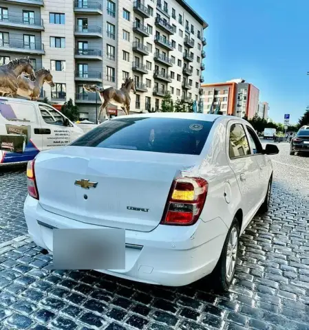 Chevrolet Cobalt 2025 — миниатюра 9