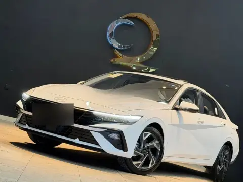 Hyundai Elantra 2026 — миниатюра 3