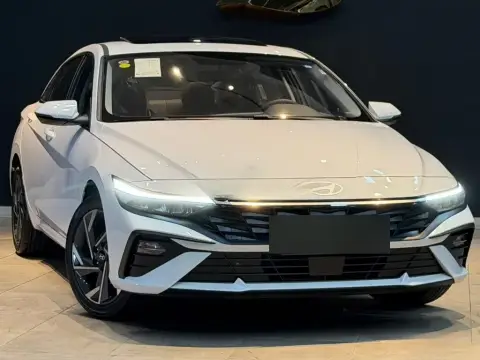 Hyundai Elantra 2026 — миниатюра 10