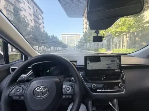 Toyota Corolla Cross 2025 — миниатюра 8