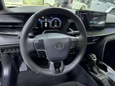 Toyota Camry 2026 — миниатюра 8