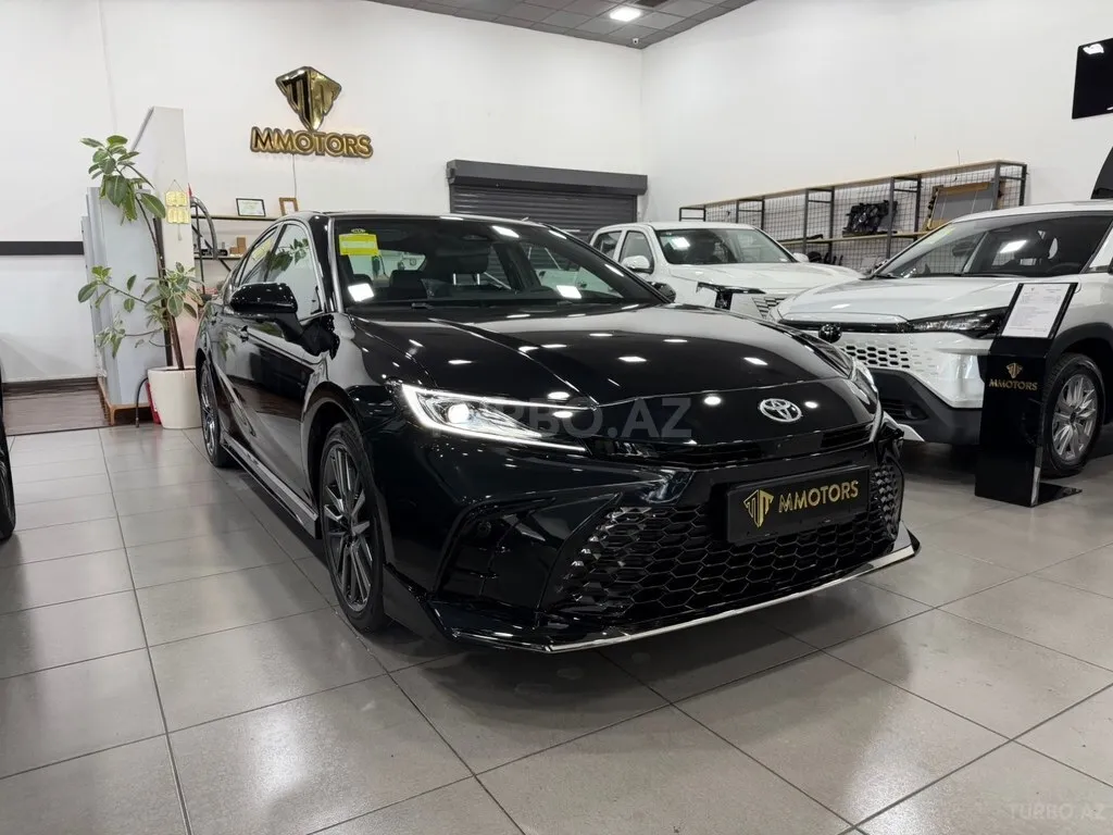 Toyota Camry 2026 — фото 1 из 10