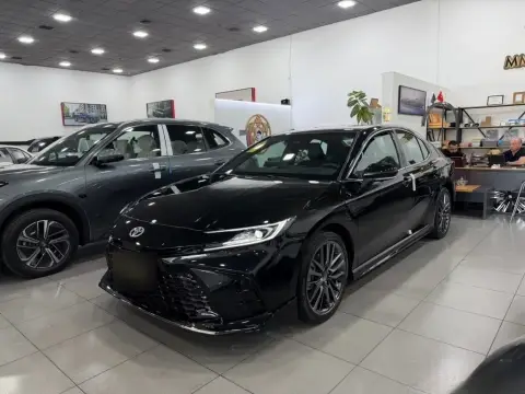 Toyota Camry 2026 — миниатюра 2