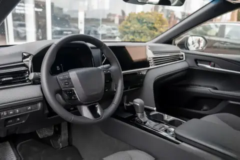 Toyota Camry 2026 — миниатюра 8