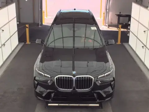 BMW X7 2026 — миниатюра 2