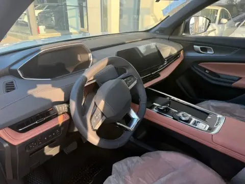 Changan Qiyuan Q05 2025 — миниатюра 6