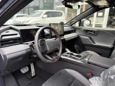 Toyota RAV4 2026 — миниатюра 6