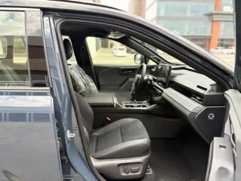 Toyota RAV4 2026 — миниатюра 8