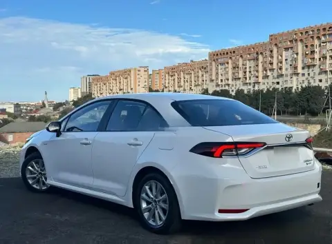 Toyota Corolla 2025 — миниатюра 2