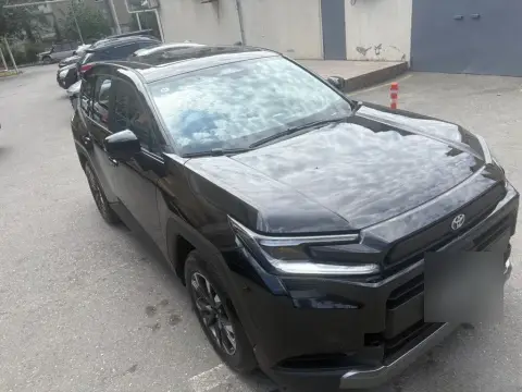 Toyota RAV4 2026 — миниатюра 3