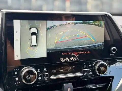 Toyota Highlander 2025 — миниатюра 10