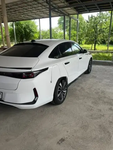 Changan Qiyuan A05 2025 — миниатюра 4