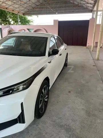 Changan Qiyuan A05 2025 — миниатюра 8