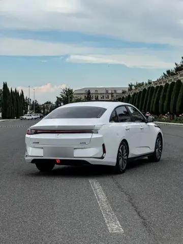 Changan Qiyuan A05 2025 — миниатюра 8