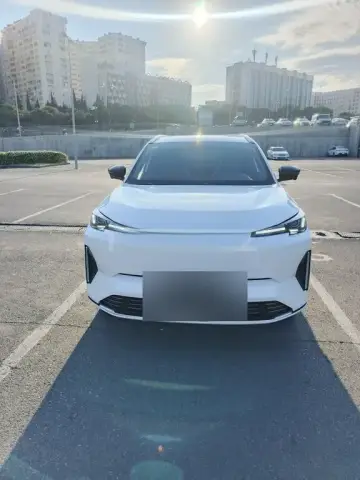 Changan Qiyuan Q05 2025 — миниатюра 1