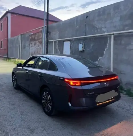 Changan Qiyuan A05 2025 — миниатюра 2