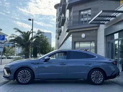 Hyundai Sonata 2025 — миниатюра 8