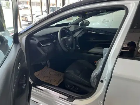 Toyota Camry 2026 — миниатюра 8
