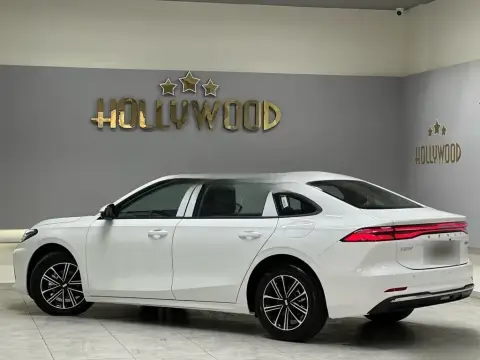 Geely Galaxy A7 2025 — миниатюра 8