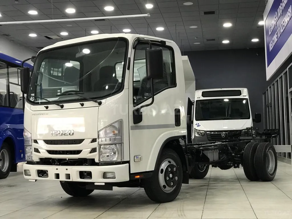Isuzu NMR 77 H 2025 — фото 1 из 10