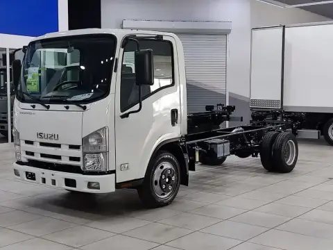Isuzu NMR 85 H 2025