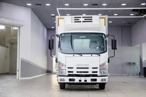 Isuzu NMR 85 H 2025 — миниатюра 2