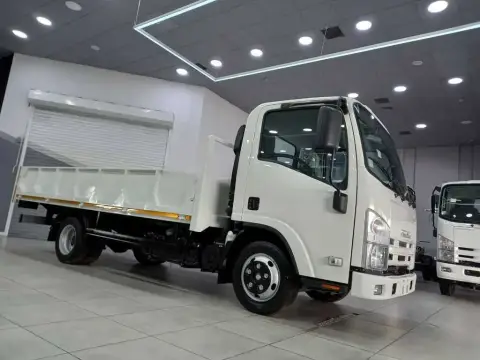 Isuzu NMR 85 H 2025