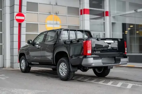 Mitsubishi L200 2026 — миниатюра 3