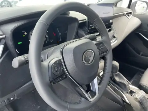 Toyota Corolla 2025 — миниатюра 8