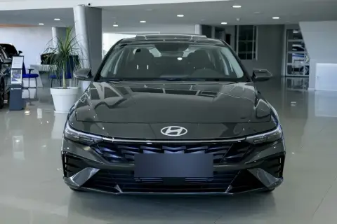 Hyundai Elantra 2026 — миниатюра 2