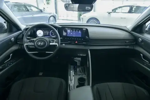 Hyundai Elantra 2026 — миниатюра 9