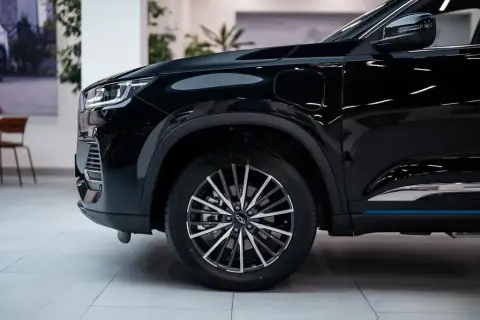 Chery Tiggo 8 Pro e+ 2025 — миниатюра 6