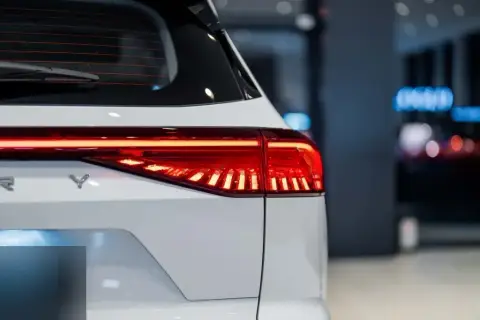Chery Tiggo 8 Pro e+ 2025 — миниатюра 10