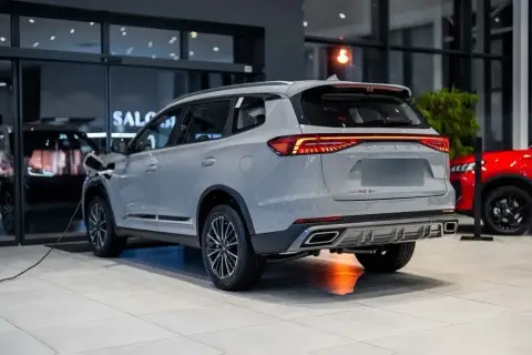 Chery Tiggo 8 Pro e+ 2025 — миниатюра 7