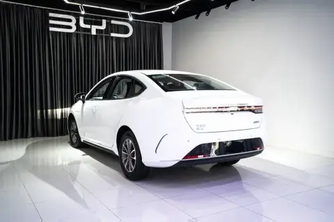BYD Destroyer 05 2025 — миниатюра 2