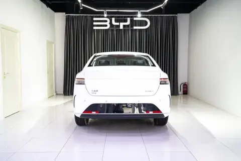 BYD Destroyer 05 2025 — миниатюра 4