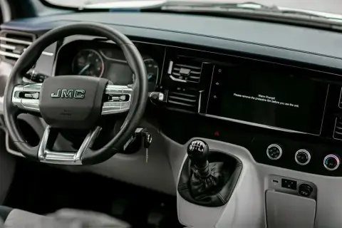 JMC Touring 2026 — миниатюра 9