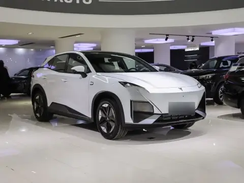 Changan Deepal S07 2025 — миниатюра 2