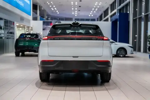 Dongfeng Aeolus Mage EV 2025 — миниатюра 2
