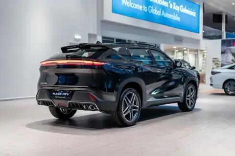 Dongfeng Aeolus Mage HEV 2026 — миниатюра 8