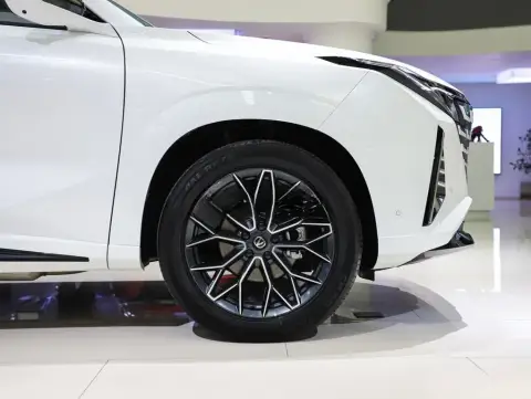 Changan Uni-Z 2025 — миниатюра 6
